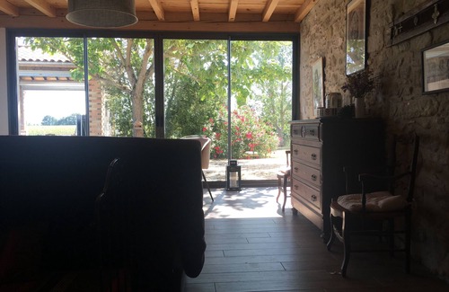 Puginier House | Family home in the country with swimming pool