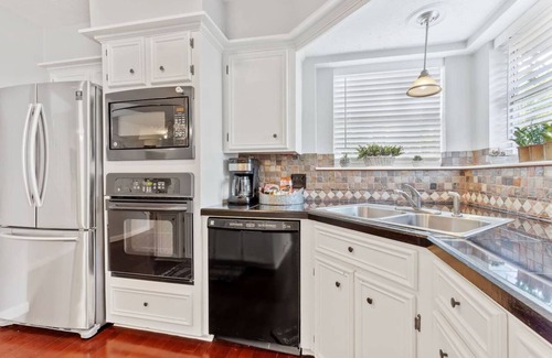 Grogan's Mill House | Family Home in the Heart of The Woodlands