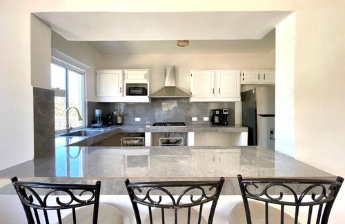 Todos Santos House | Family Home just 10 min from the Pacific!