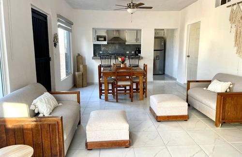 Todos Santos House | Family Home just 10 min from the Pacific!