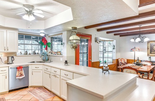 Manvel House | Family Home on 30 Acres in Manvel!