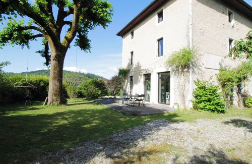Billieme House | Family home, peaceful setting and swimming pool!