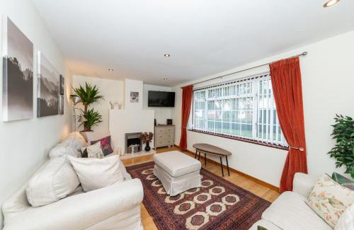 Eton Wick House | Family home, view of Windsor Castle