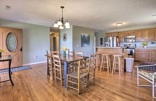 Monticello House | Family Home w/Deck, 2 Mi to Lake Cumberland
