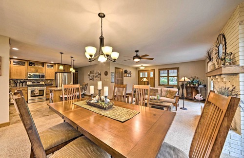 Effingham House | Family Home w/Deck on Lake Sara: Pets are Welcome