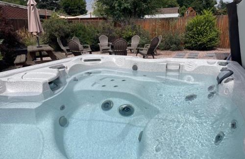 Dupont House | Family Home W Game Room & Backyard