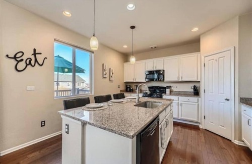 Castle Rock House | Family Home w/Large Yard - Parker/Castle Rock
