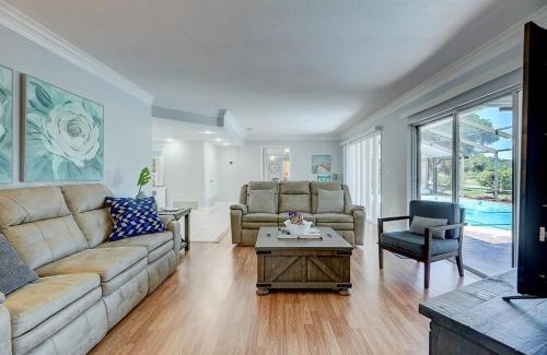 Port Saint Lucie House | Family Home W Pool, Dining Room, And Golf View