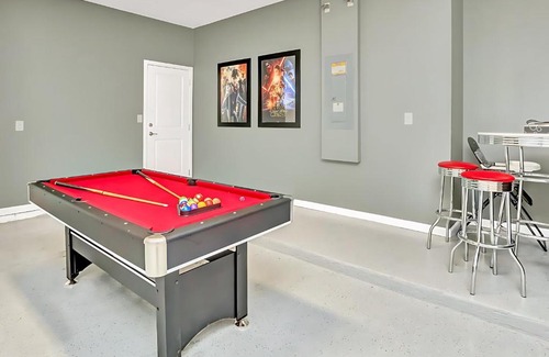 Kissimmee House | Family Home with Cinema Pool and BBQ Near Disney