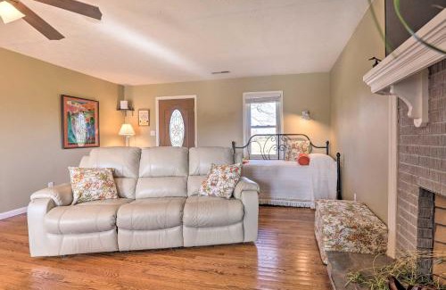Monticello House | Family Home with Deck, 2 Mi to Lake Cumberland