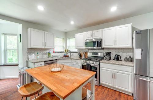 Cobble Creek Estates House | Family Home with Deck about 2 Mi to Camelback Mountain!