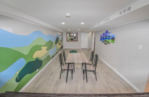 Southeast House | Family Home with Large Yard & Golf Theme Near Rail