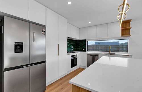 Bell Block Villa | Family home with Game zone and Outdoor fireplace, Sleeps 10.