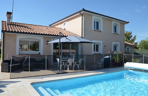 Bruguieres House | Family home with pool 10min from Toulouse
