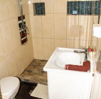 Nadi House | Family Homestay