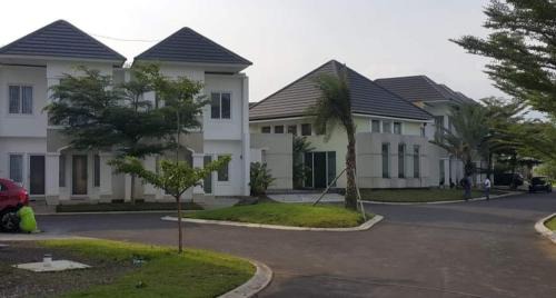 Tasikmalaya House | Family Homestay