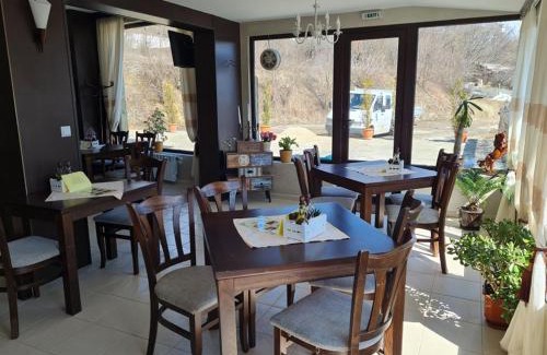 Tryavna Hotel | Family Hotel Bela