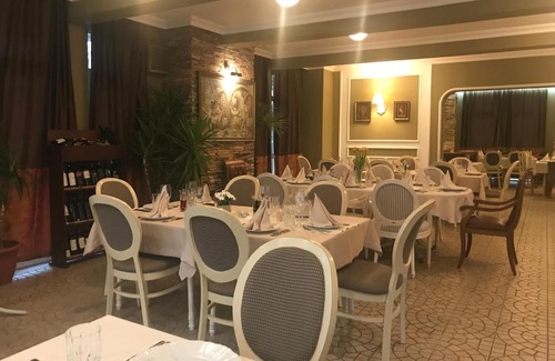 Kardzhali Province Hotel | Family Hotel Garden