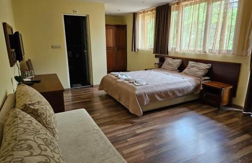 Berkovitsa Hotel | Family Hotel Komhotel