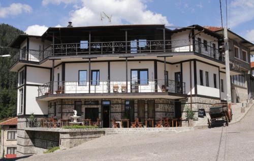 Batak House | Family hotel Valchanovata Kashta