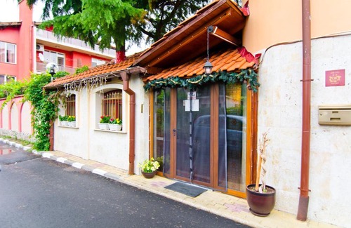 Mineralni Bani Hotel | Family Hotel Victoria Gold