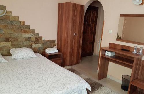 Kharmanli Hotel | Family Hotel Zhelkovi - Olympia