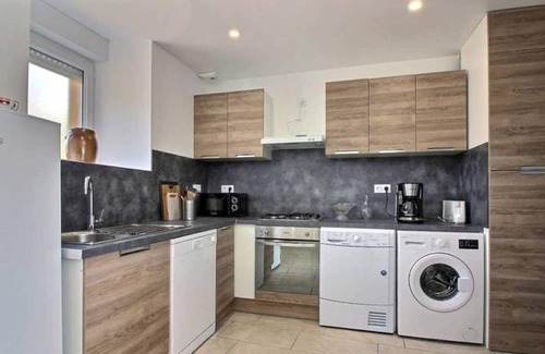 Plorec-sur-Arguenon House | Family house and renovated old bakehouse