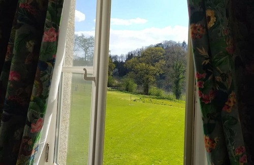 Chailland House | Family house 10 pers/Swimming pool/Services +/All inclusive.
