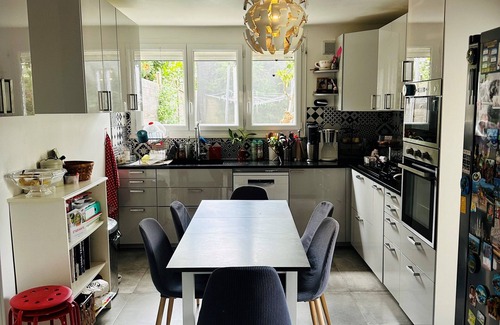 Villepreux House | Family house 15 mins from the Palace of Versailles