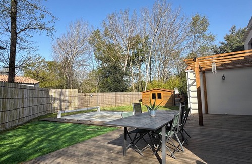 Breuillet House | Family house, garden and pool, near beaches