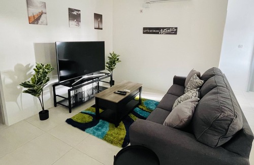 Vieux Fort House | Family House