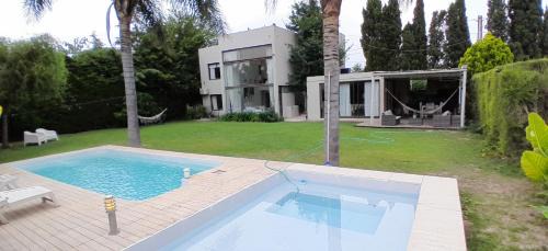 San Pedro House | Family House Los Cuatro Robles