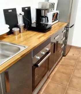 Castro Urdiales House | Family House near Otañes with Mountain View