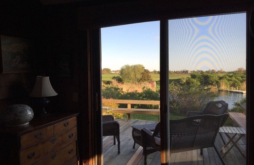 Charlestown House | Family house on Ninigret Pond in Arnolda East
