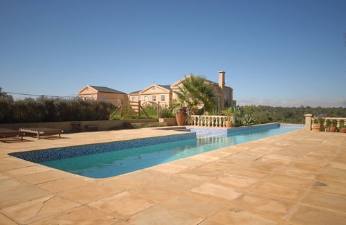 Nanyuki House | Family house on the banks of the Burguret River, Nanyuki