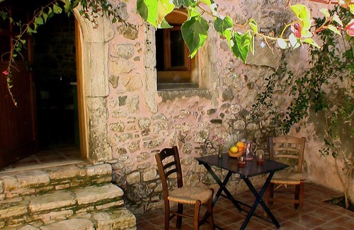Faistos House | Family House with character ideal for nature and history lovers