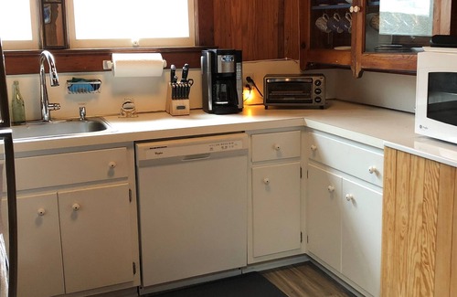Ocean Beach House | Family house with easy access to beach and town