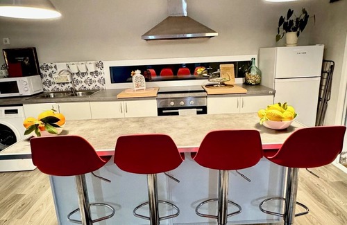 Rubi House | Family house with mountain views. 35" from Barcelona! (Suitable for pets)