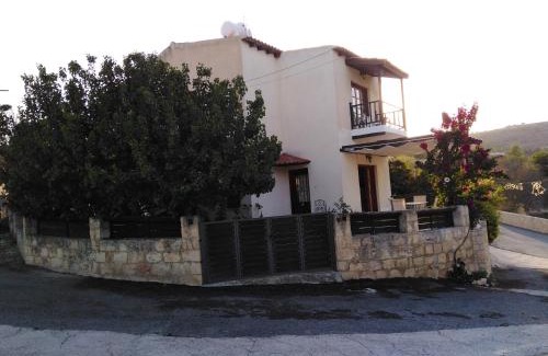 Kritou Tera House | Family House with Pool in Kritou Tera