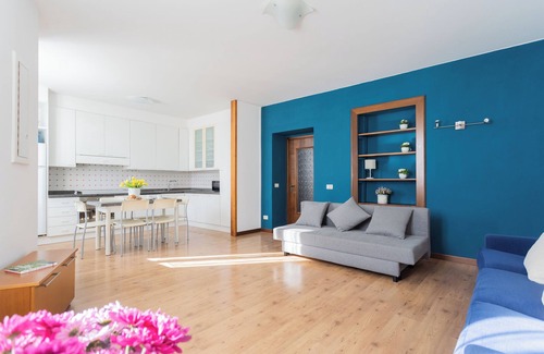 Azzano Apartment | Family Lake Apartment