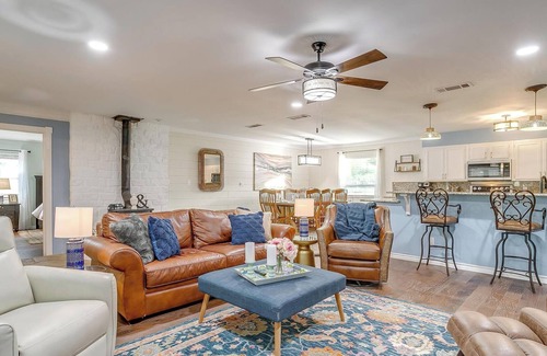 Gordon House | Family Lake Front Living
