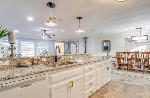 Gordon House | Family Lake Front Living
