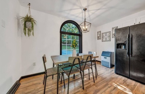 Westlake Corner House | Family Lakefront Oasis - Dock, Cabana, Game Room