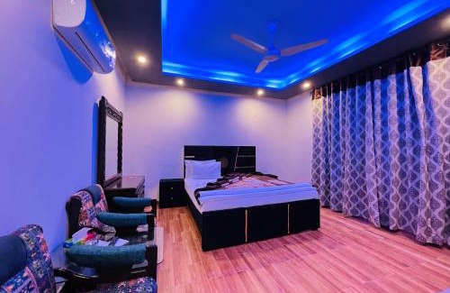 E-11 Sector House | Family Luxury Lodges