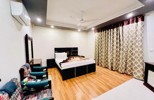 E-11 Sector House | Family Luxury Lodges