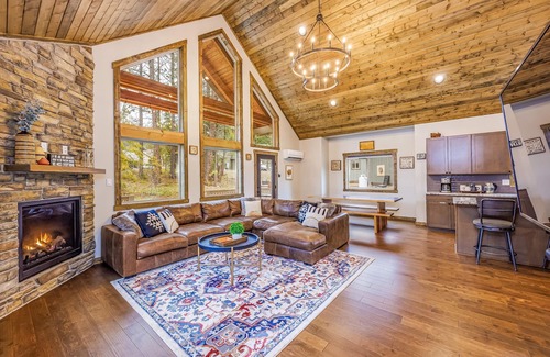 Ronald House | Family Memories!KidFrndly+HotTub GameRm-POOL ACCESS+FREE Nights