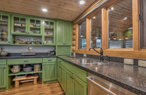 Mill Spring House | Family Mountain Retreat: Waterfront & Fireplace