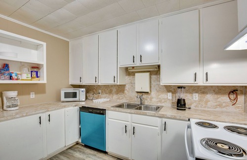 Overton House | Family Overton Vacation Rental ~ 21 Mi to Tyler!