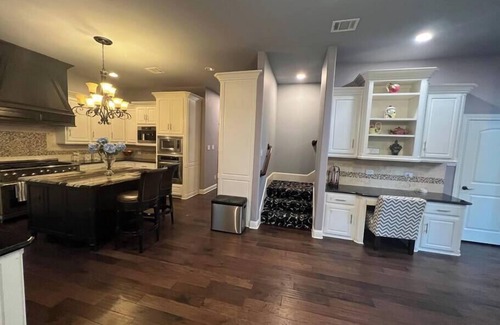 Keller House | Family Own/0pp Luxury Home Elevator Theater Keller ISD PETS OK