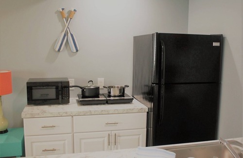 Alpena Apartment | Family owned Vacation Suite conventienly located across from Lake Huron Beach.